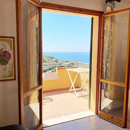 Capoliveri Appartamento Panoramico Con Terrazzo Dış mekan fotoğraf