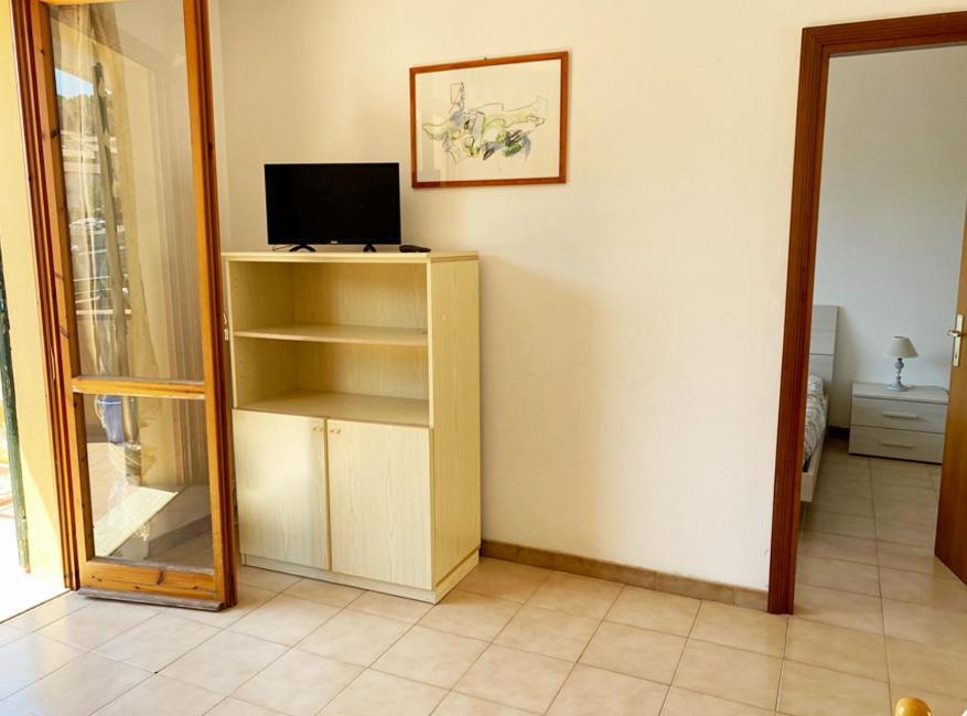 Capoliveri Appartamento Panoramico Con Terrazzo Dış mekan fotoğraf
