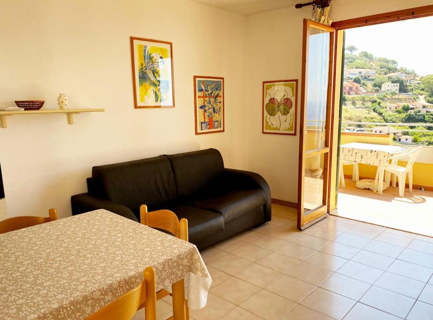 Capoliveri Appartamento Panoramico Con Terrazzo Dış mekan fotoğraf